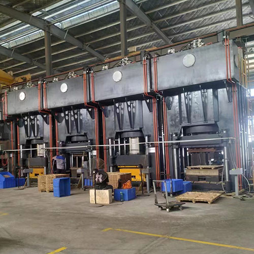 1800噸框(kuang)架式液(yè)壓機_框(kuang)架油壓(yā)機