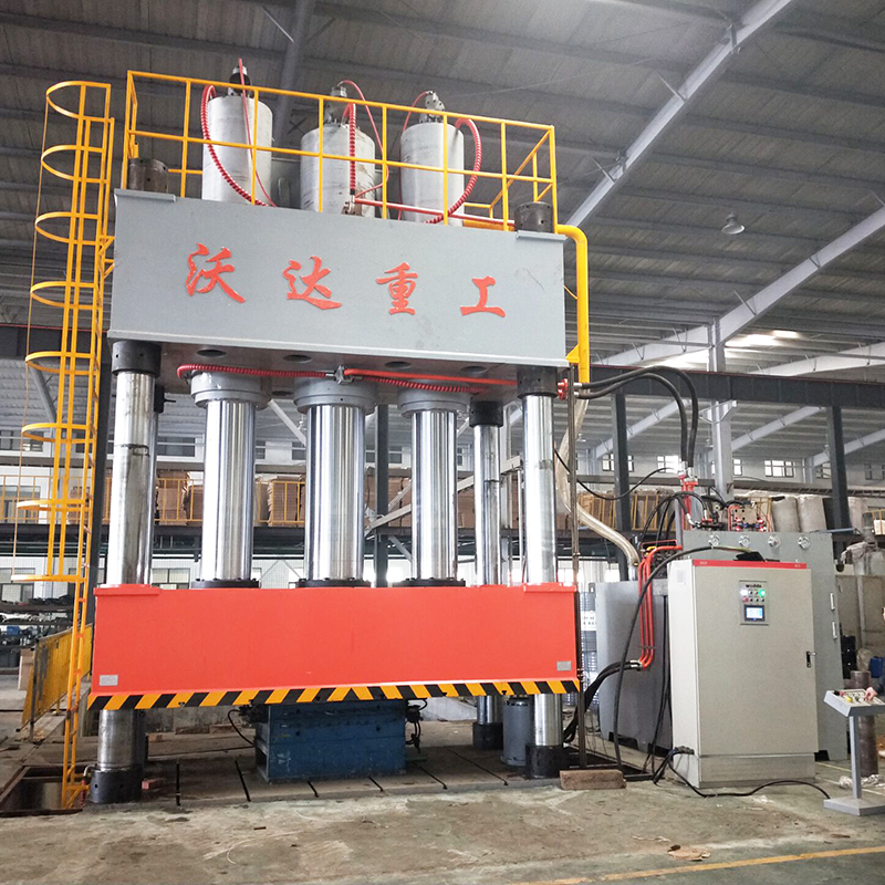 大(da)貨車中巴車導(dǎo)流罩生産視頻(pin)