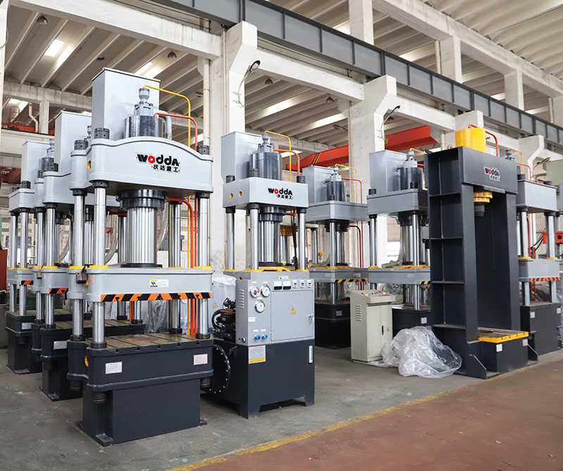 200噸四柱液壓機 200噸四柱液壓機