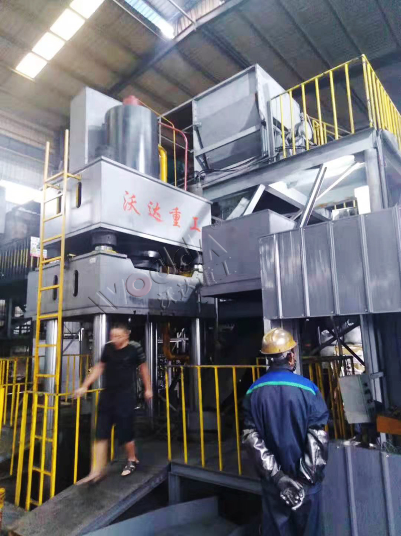 碳素石墨坩埚液壓機 碳素石墨坩埚液壓機