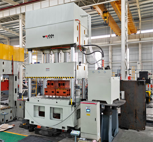 1000噸汽(qi)車配件拉伸(shen)液壓機