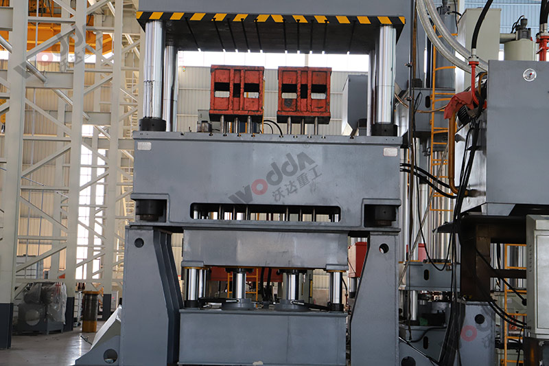 1000噸多杆頂出帶液壓墊拉伸液壓機_1000噸四柱液壓機 1000噸多杆頂出帶液壓墊拉伸液壓機_1000噸四柱液壓機