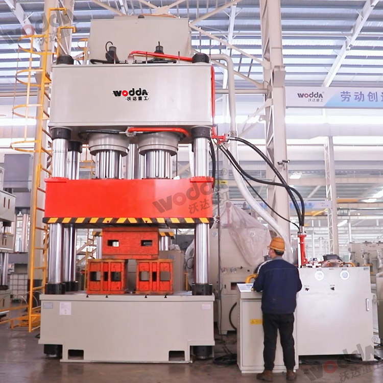 1000噸雙缸四柱液壓機(圖1) 1000噸雙缸四柱液壓機(圖1)