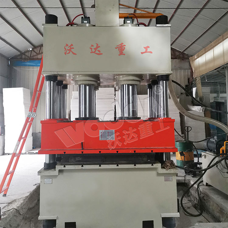 1000噸壓濾機濾闆成型液壓機 1000噸壓濾機濾闆成型液壓機