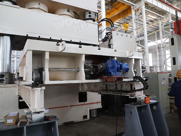 3000噸液壓機移動工作台