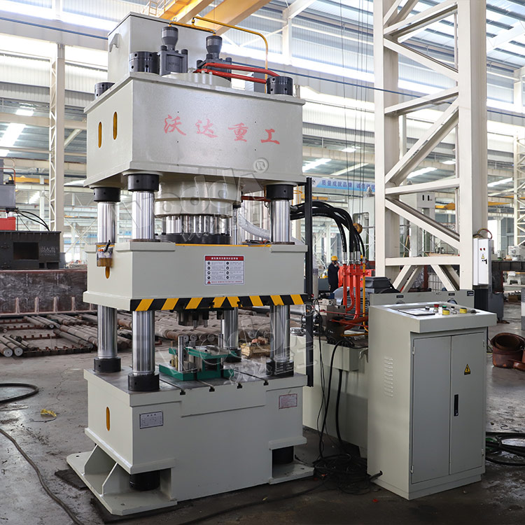 400噸錨杆托盤液壓機車間實物 400噸錨杆托盤液壓機車間實物