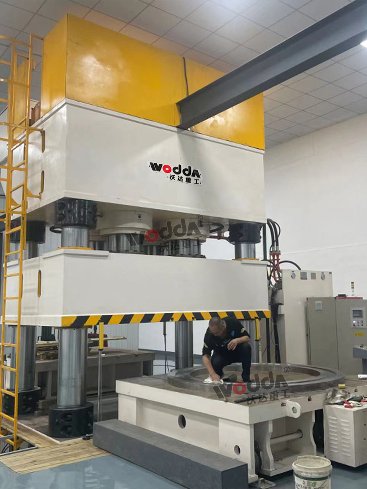 3000噸粉末成型液壓機 3000噸粉末成型液壓機