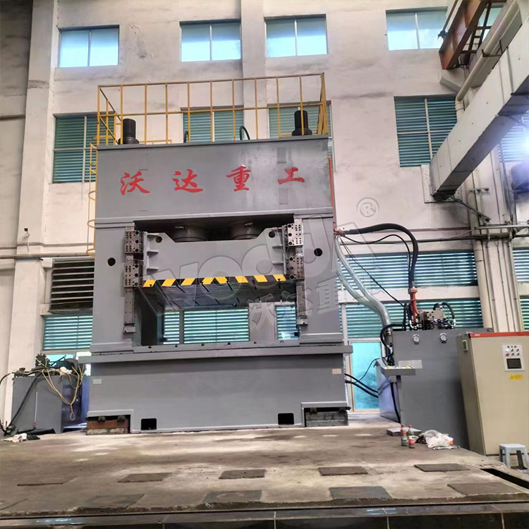 2000噸框架液壓機客戶現場 2000噸框架液壓機客戶現場