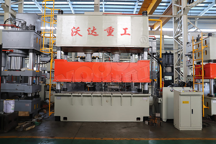 315噸汽車内飾件液壓機台面3000*1800mm 315噸汽車内飾件液壓機台面3000*1800mm