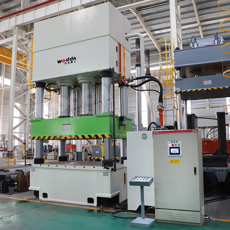 1000噸木屑托盤四柱液壓機 1000噸木屑托盤四柱液壓機