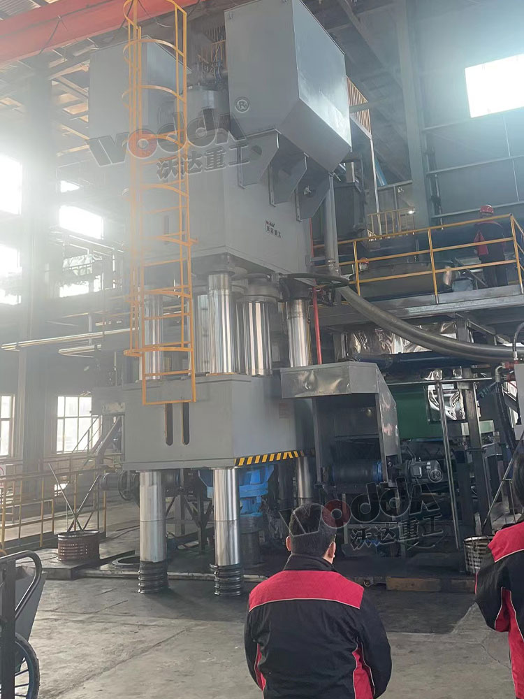 雙工位2000噸石墨坩埚液壓機 雙工位2000噸石墨坩埚液壓機