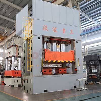 smc模壓(yā)整體衛(wei)浴底盤(pan)成型液(ye)壓機_2500噸(dūn)框架式(shi)液壓機(ji)